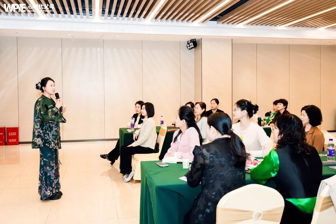 帮女儿入选，她没笑；靠自己拿“优”，她却笑了——我以为我在帮孩子赢，其实我在让她输！