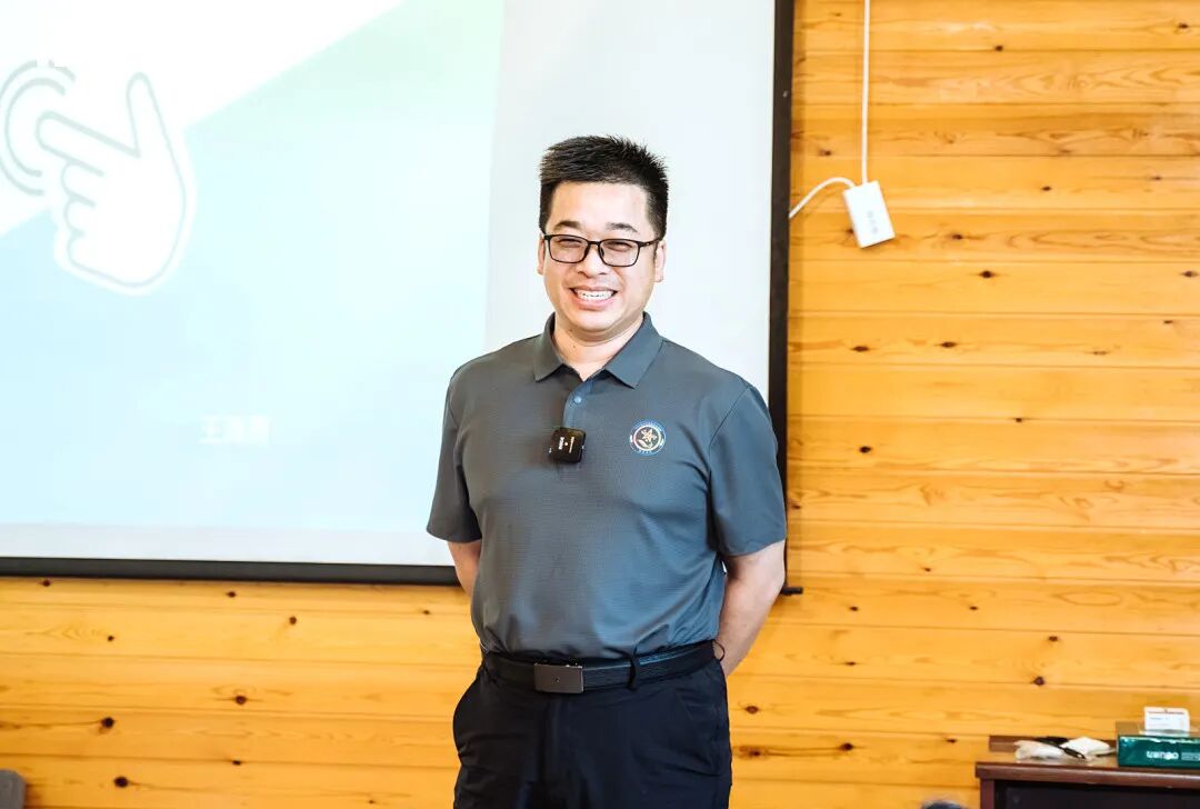 【青少年心理学专业课】下雨天去值班，乘公交还是坐地铁？——当你为小钱纠结时，背后藏着一个更大的问题！