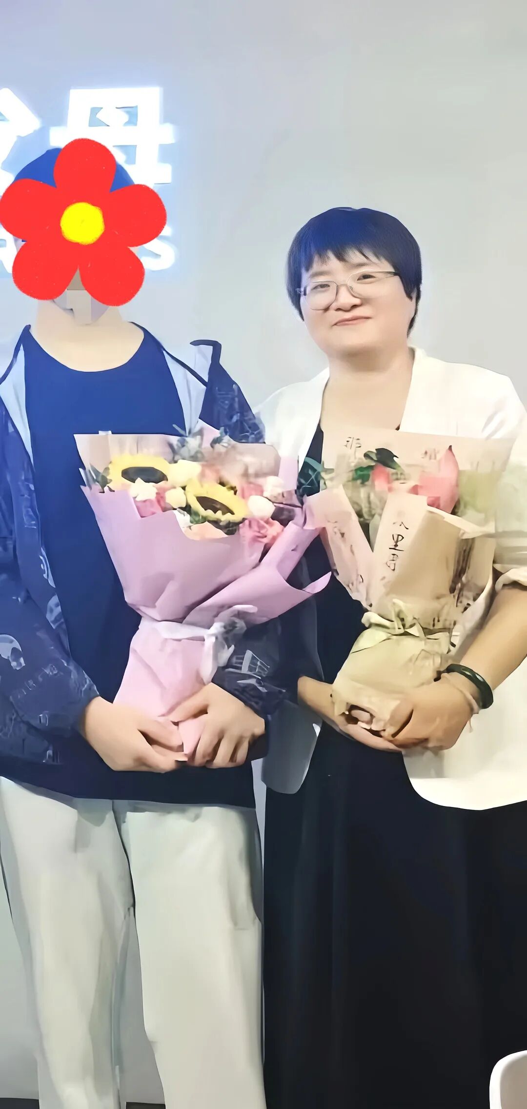 “孩子，你不用那么懂事，我和你爸爸的矛盾，不用你来承担！”