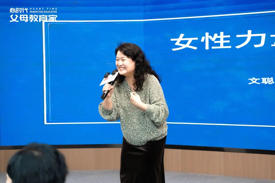 女儿反复说“害怕考试”，为什么我越安慰，她越害怕？问题出在哪儿？