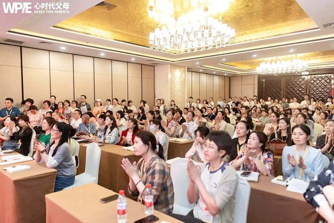 “我恨你！我讨厌上学！我讨厌我的生活！”——当孩子喊出这句话时，父母真的该醒醒了