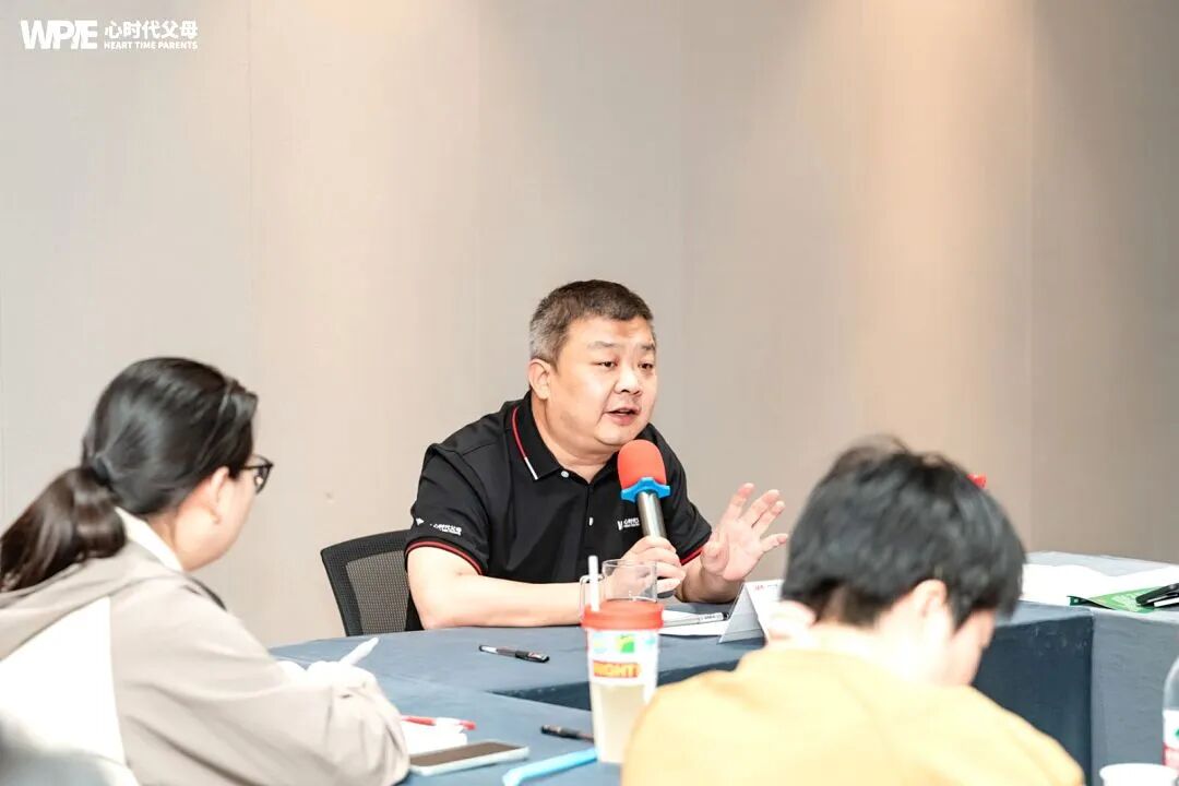 【家庭生态导师班】“老公‘恶心’，孩子烦他，想离又离不了怎么办？”王纪琼院长：“‘恶心’的人，是家庭里最好的教材！”