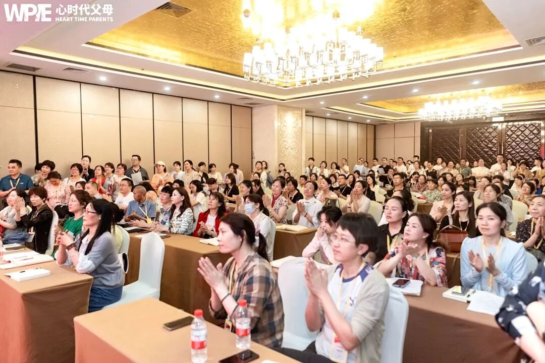 【家庭生态导师班】当“铺地砖”遇上“做美缝”——纪琼院长与文聪老师同讲导师班，学员们直呼“太精彩”！