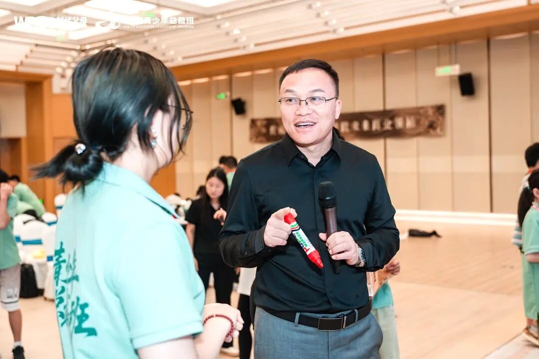我越不管，孩子越拼命学：真正厉害的教育，是让他心甘情愿地去追！