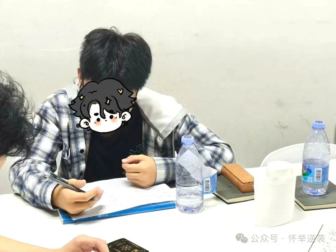 【狮子王】从休学一年到重返校园，从自卑学生到自信班长！