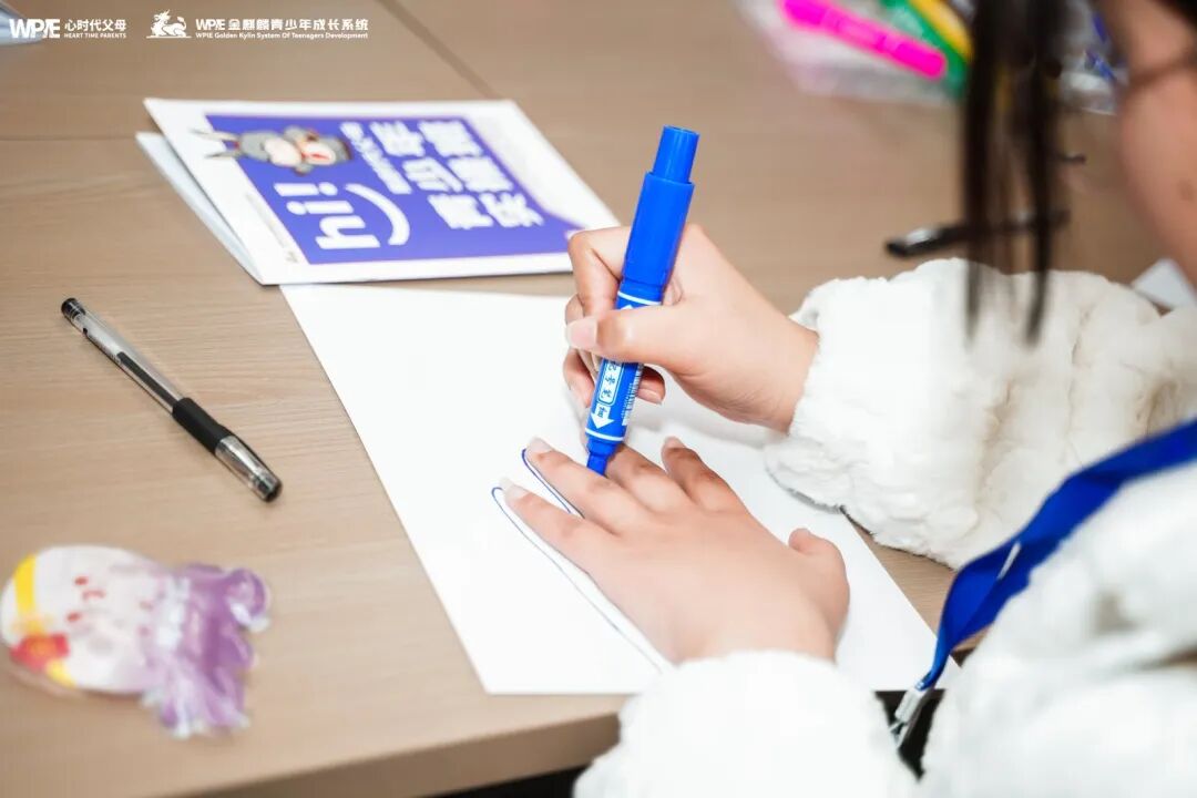 从“扇自己耳光”到“助孩子考700分”——这个爸爸值得全网学习！