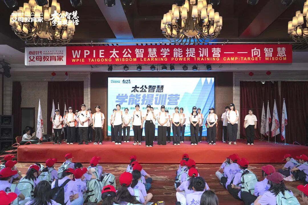 老公常年不在家，却在冲突中挡在我前面——那一刻，我才真正读懂什么是“家庭第一定律”！