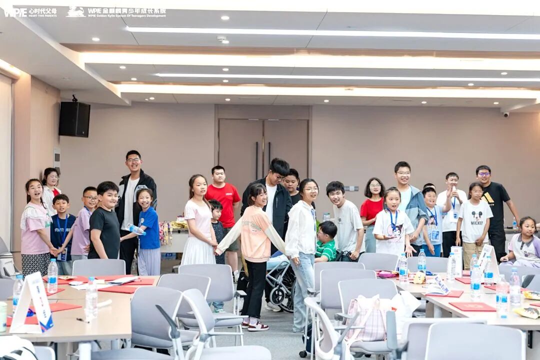 【青少年五大关系课】以前怕老师，如今获得老师信任，全班同学全票通过——这个孩子是怎么做到的？