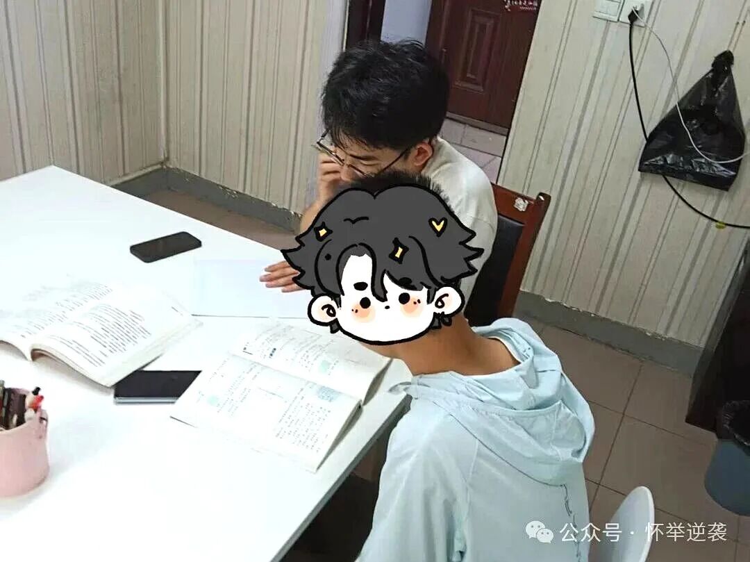 【狮子王】孩子厌学封闭，不是欠骂，是欠一次被理解！
