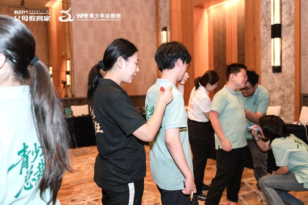 “心二代”佳怡——“以前我如同野兽一般对抗父母，现在我是学习顾问，用专业帮助更多家庭变好！”
