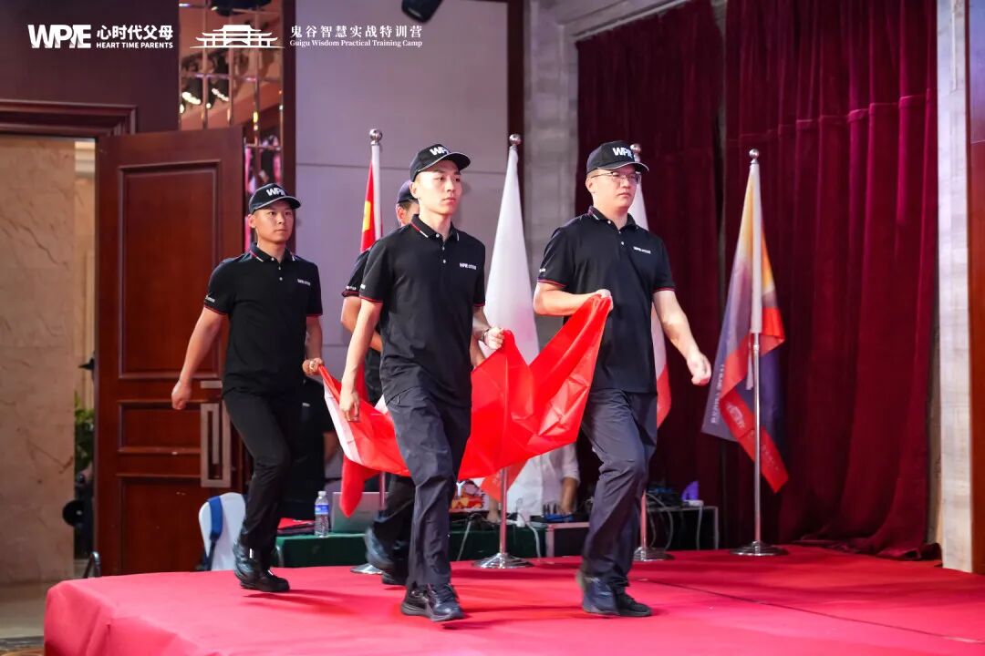 【青少年五大关系课】如果你不敢在台下跟唱，就别怪孩子不敢上台