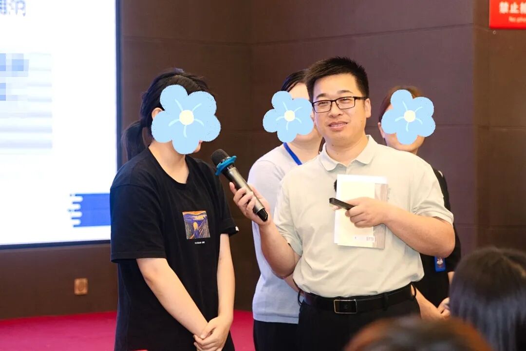 【学习军师方案班 · 中级】“沙哥”在课堂上咆哮，教授为何不追责，反倒自掏腰包请吃肯德基？