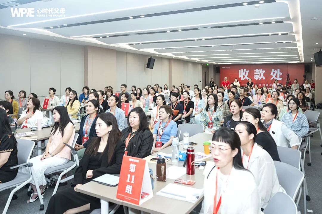 别用“没办法”当盾牌——王克老师犀利点醒逃避的母亲：“你的虚弱，才是孩子复学路上最大的坎！”