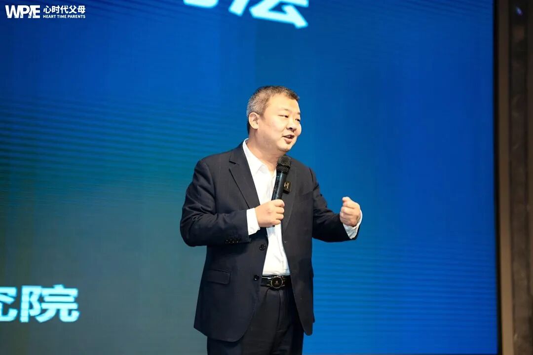 不吼不骂就能让孩子主动放下手机的5个秘诀，你想学吗？