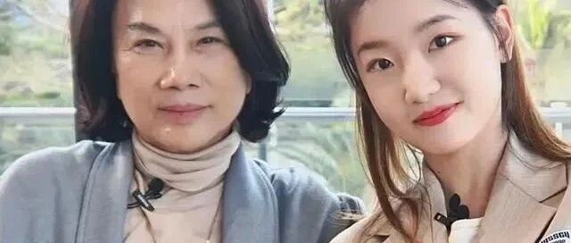 董明珠22岁女助理“一夜爆火”，履历曝光后，我终于明白她为何这么牛