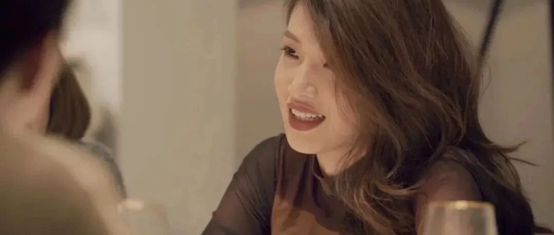 上海90后投行女跨界成百万网红，「双重人生」可太酷了