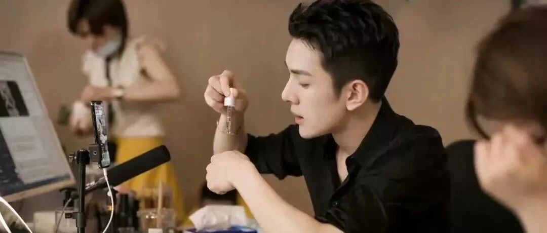 李佳琦12小时狂卖100亿，金嗓子从联交所退市：“三无时代”到来，你再不懂“365生存法则”就晚了