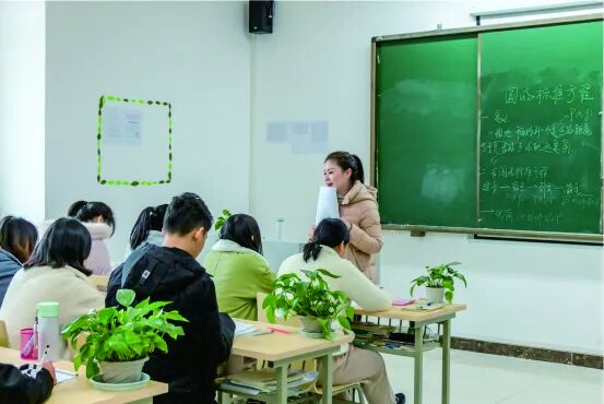 着力高考升学，培养专业技能——四川省经济管理学校(图6)