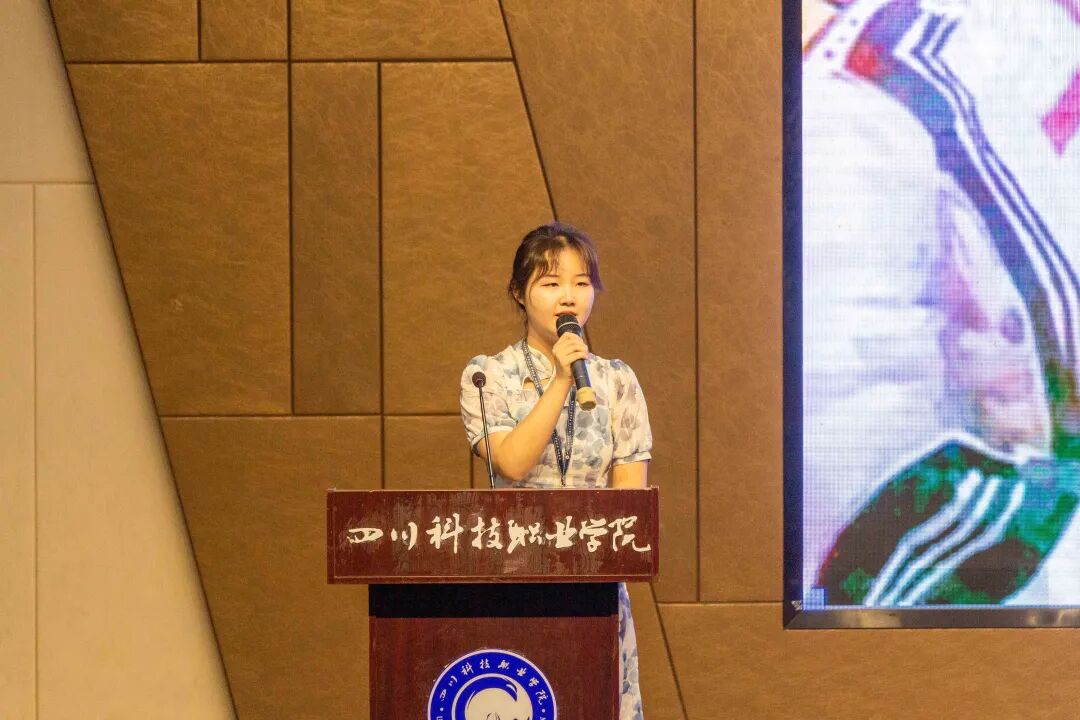 我校举行“人间天使  生命同行  5·12 国际护士节活动暨2020级护理专业学生授帽仪式”(图15)