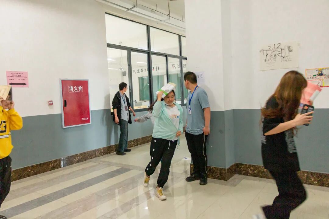 【防震减灾】四川省经济管理学校开展防震减灾安全演练活动(图4)