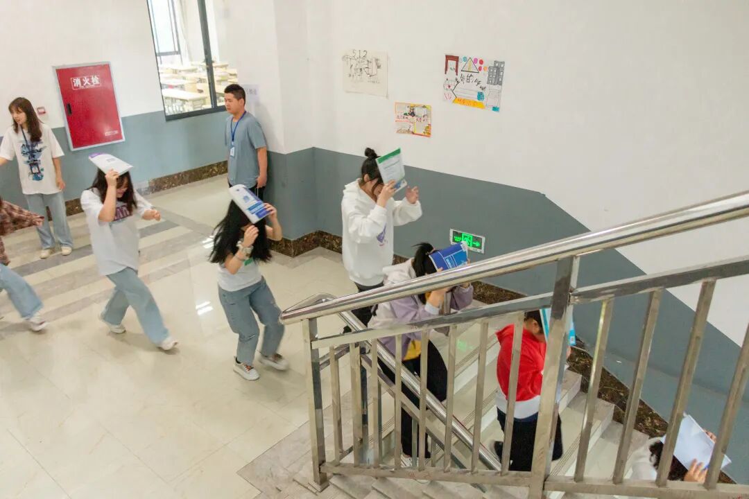 【防震减灾】四川省经济管理学校开展防震减灾安全演练活动(图5)