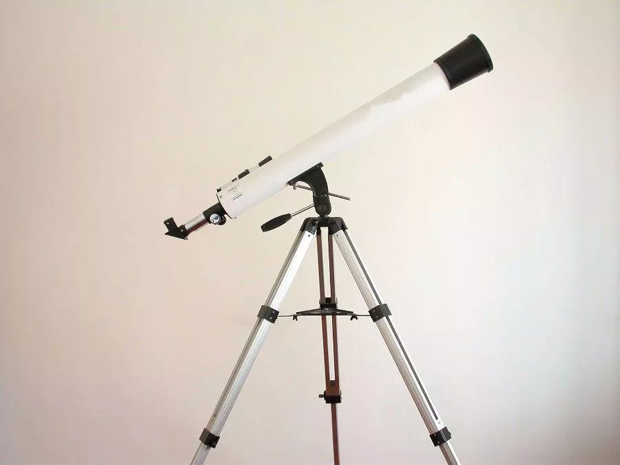 折射式天文望远镜
