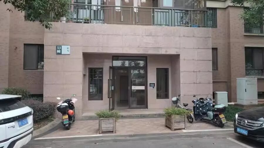 单价1.3万元/㎡,西区幸福家园法拍房成交!