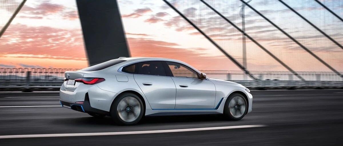 BMW i4 动力系统篇，智能轻量化设计和优化空气动力学