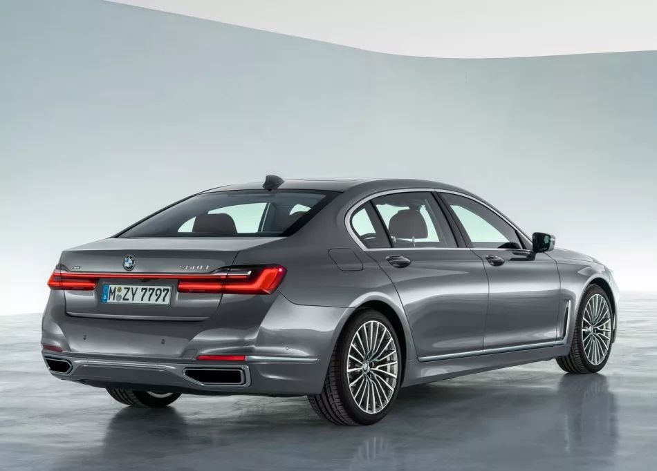 設計更精致，動力多元化，小改款BMW 7系首發，國內最快下半年導入」！ 汽車 第5張