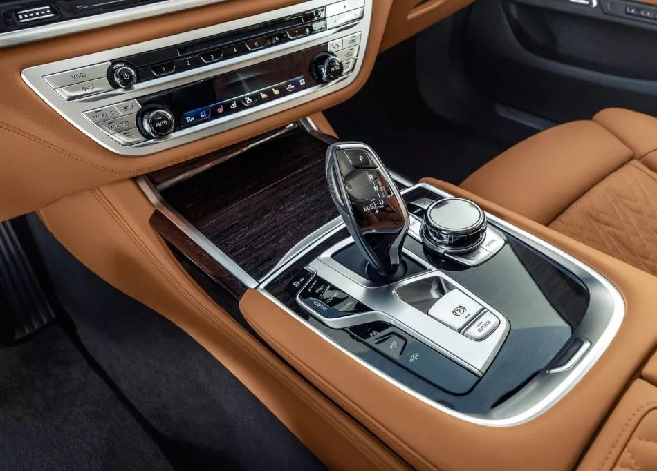 設計更精致，動力多元化，小改款BMW 7系首發，國內最快下半年導入」！ 汽車 第8張