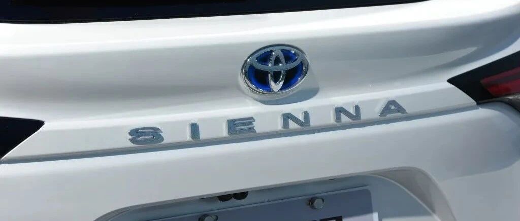 丰田赛那疯狂加价，真的就这么香？