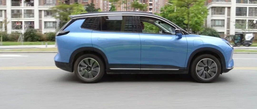 自带黑科技的中型电动SUV，试驾体验威马W6