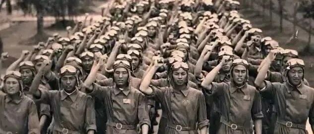 1700个集体赴死的年轻人，平均23岁！今天的头条只属于他们！