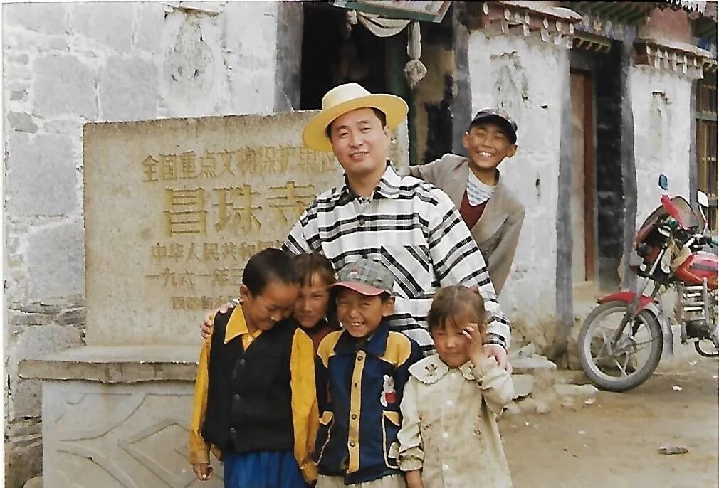 张千一深隐北方森林仰望青藏高原为理想而创作