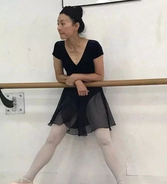 干儿子藏衣柜？突然被抓只穿内衣，谎称一起买衣绝没出轨？法庭上演亲密戏证清白？（组图） - 1