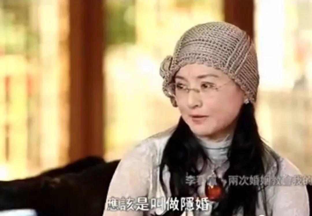 干儿子藏衣柜？突然被抓只穿内衣，谎称一起买衣绝没出轨？法庭上演亲密戏证清白？（组图） - 9