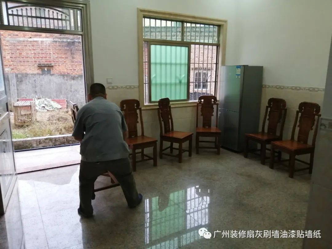 刷底漆有用吗_为什么现在都不刷底漆了_装修刷底漆