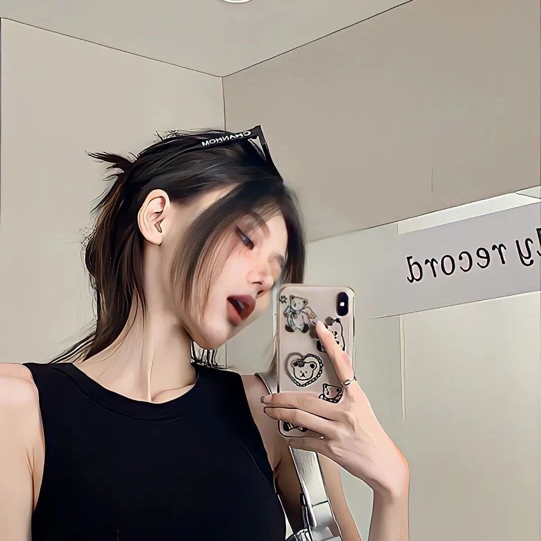 𝙒𝙚𝘾𝙝𝙖𝙩壁纸 | 高质感ins冷淡风高清壁纸