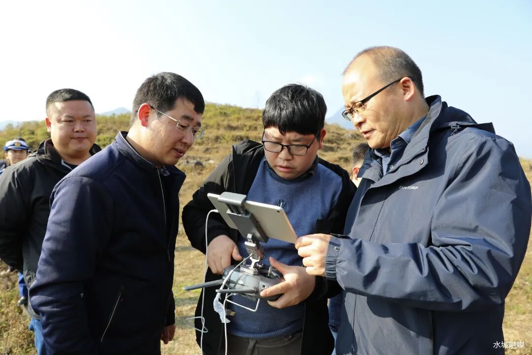 陈石到花戛乡调研乡村振兴项目建设民生保障等工作