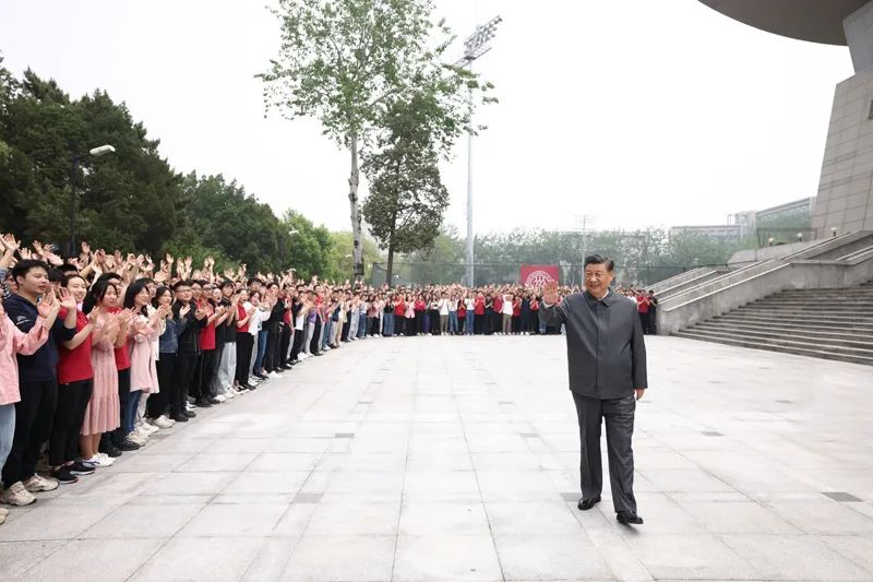 习近平在中国人民大学考察时强调 坚持党的领导传承红色基因扎根中国大地 走出一条建设中国特色世界一流大学新路(图10)