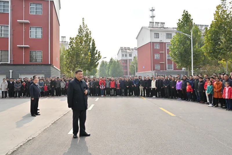 习近平在深入推动黄河流域生态保护和高质量发展座谈会上强调 咬定目标脚踏实地埋头苦干久久为功 为黄河永远造福中华民族而不懈奋斗(图13)