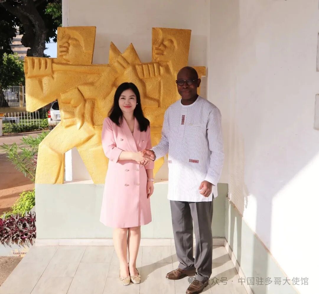 西非华声》 I 多哥：王敏大使拜会文化旅游部长齐亚佩_多哥_新闻_华人头条