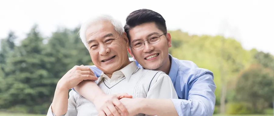 摄图网_501270088_wx_老年父子陪伴(企业商用).jpg 图片