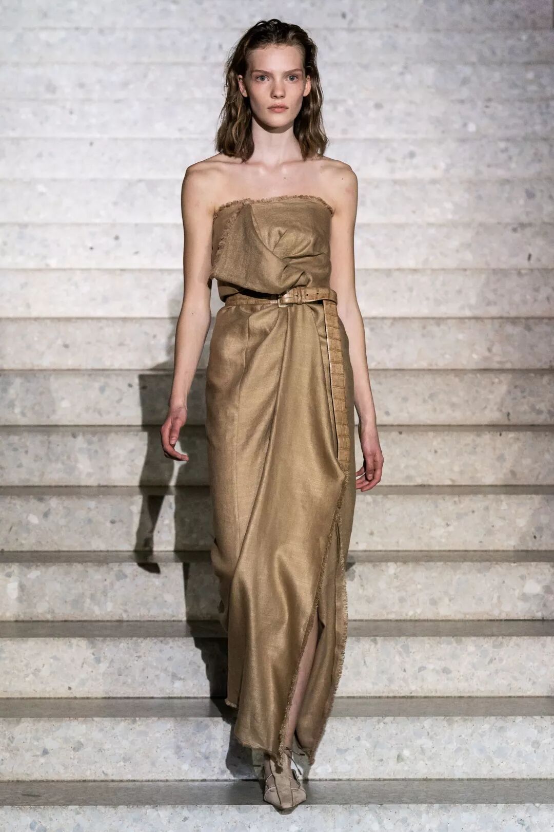 一身宽松越来越流行这样穿太高级