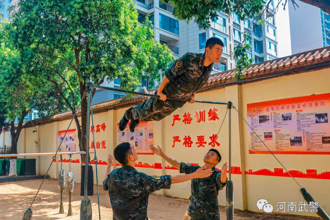 来到支队以后的这段时间里，我深感能力的欠缺。这次集训我不断充实自己