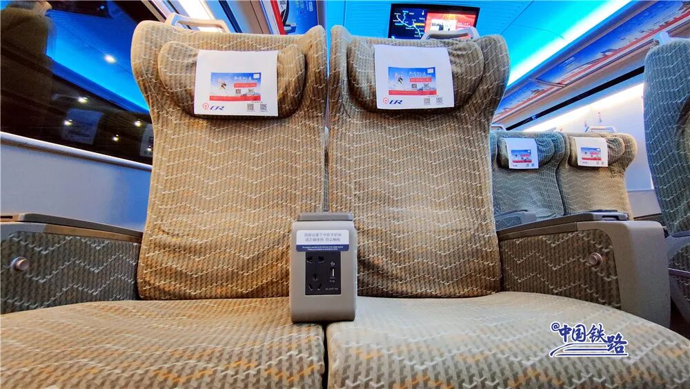 高铁座位标志图片_高铁一等座图片_高铁座座位分布图