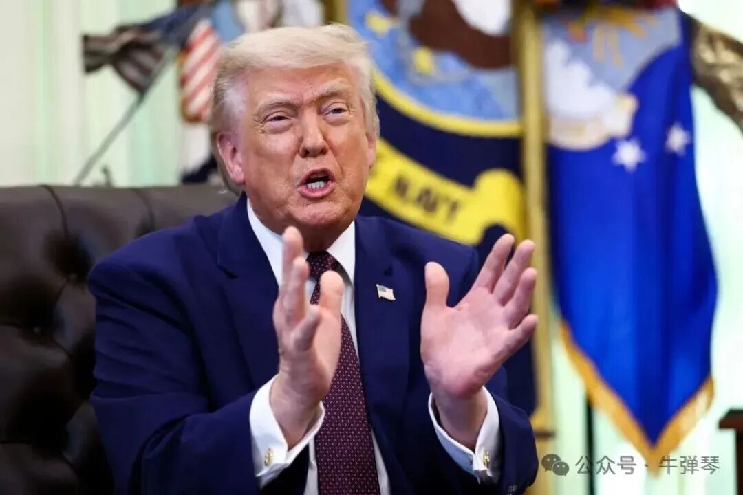 美国总统唐纳德·特朗普于6月3日星期三在白宫椭圆形办公室签署行政命令后向记者发表讲话。