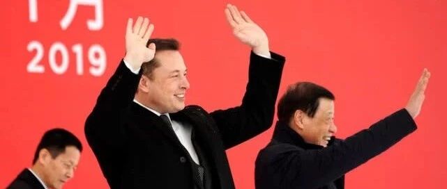 马斯克在上海立起一座厂 特斯拉为对手留下一炷香
