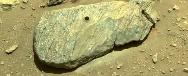 毅力號完成第二個火星樣本的采集，暗示火星長期存在水！的圖1
