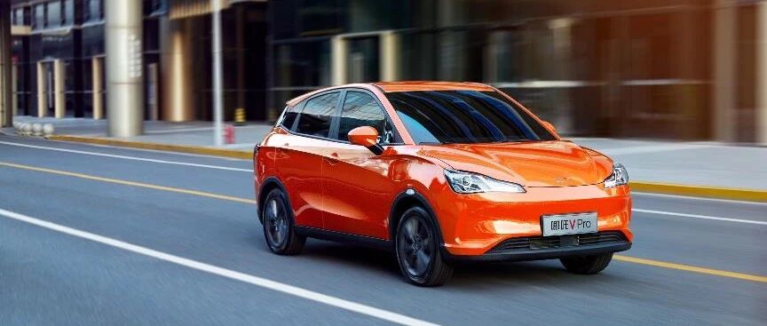 四新势力11月销量破万，哪吒进入第一梯队，蔚小理同创新高